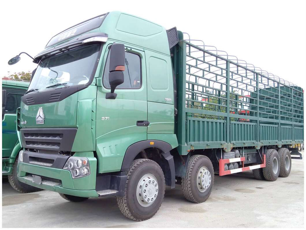 HOWO Stake Cargo Truck